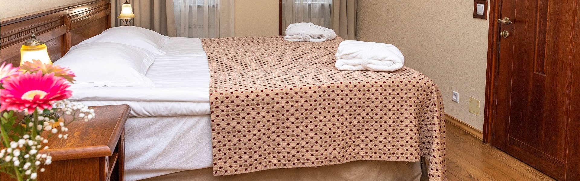 Отель Царьград - официальный сайт бронирования